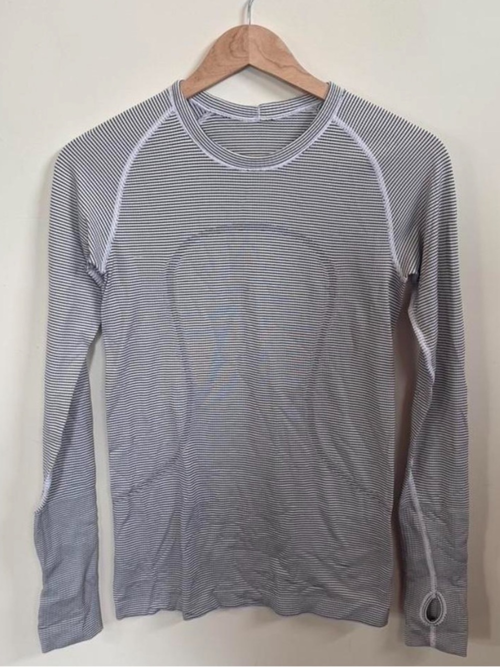 lululemon athletica Women's Long Sleeve Striped Crew - White & Gray